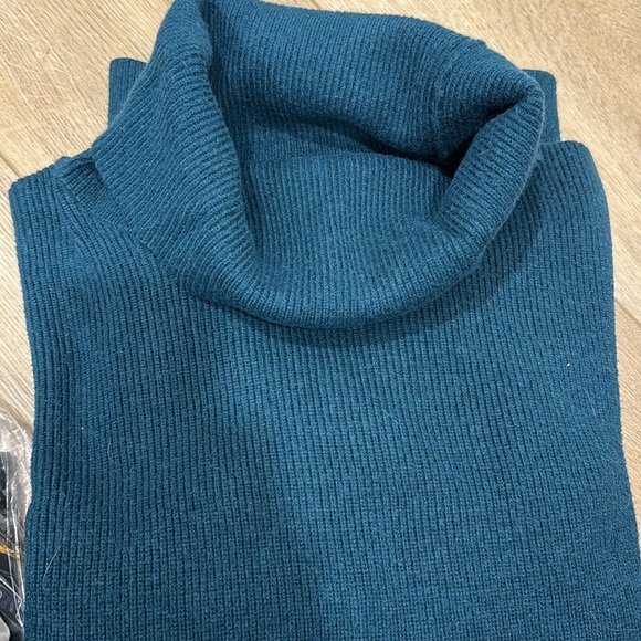 FREE PEOPLE Softly Structured Knit Tunic Sweater - Picture 12 of 13